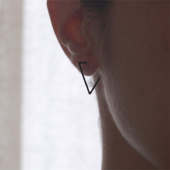 Jewelry - Minimalist Triangle String Stud Earrings